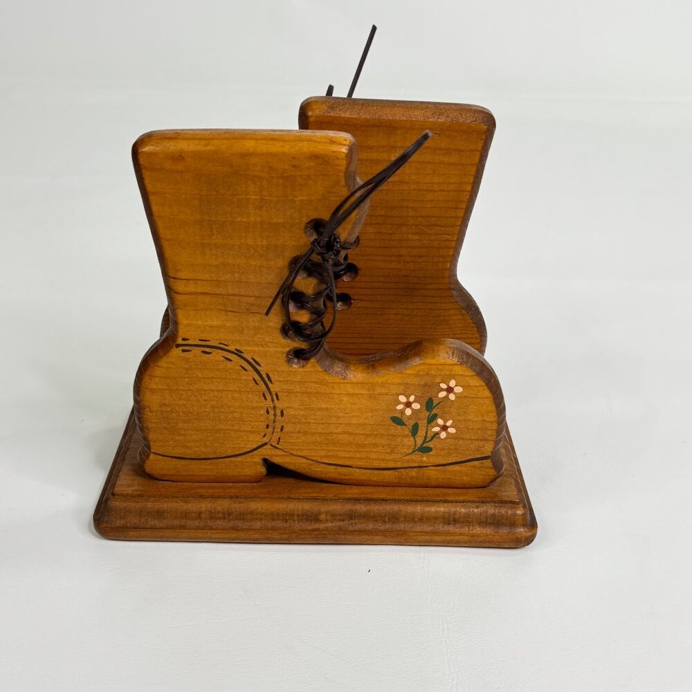Vintage Napkin Holder Wood Granny Boots Rustic Farmhouse Country Core - Picture 2 of 5
